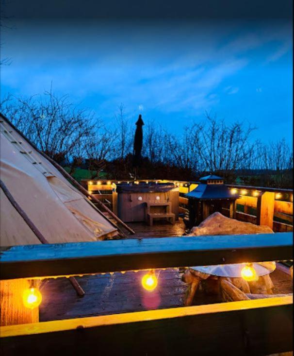 Hotel Burtree House & Retreats Tipi With Secluded Hot Tub Thirkleby Exteriér fotografie